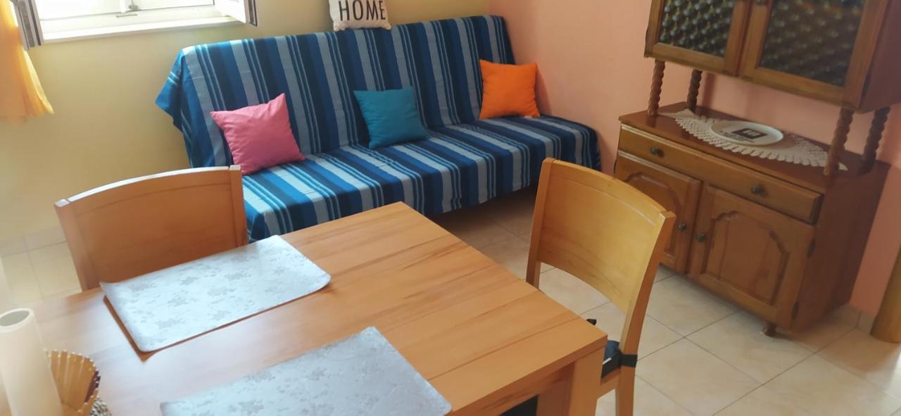 Apartments Ivka オミシュ エクステリア 写真