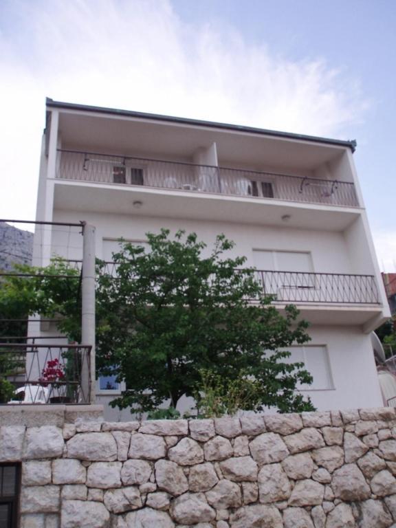 Apartments Ivka オミシュ エクステリア 写真