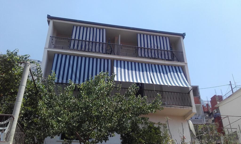 Apartments Ivka オミシュ エクステリア 写真