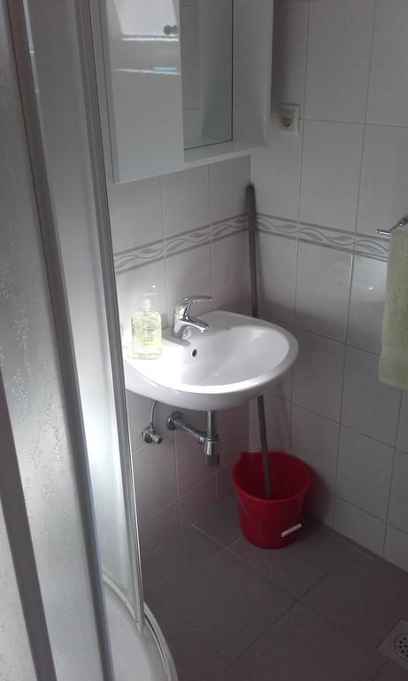Apartments Ivka オミシュ エクステリア 写真