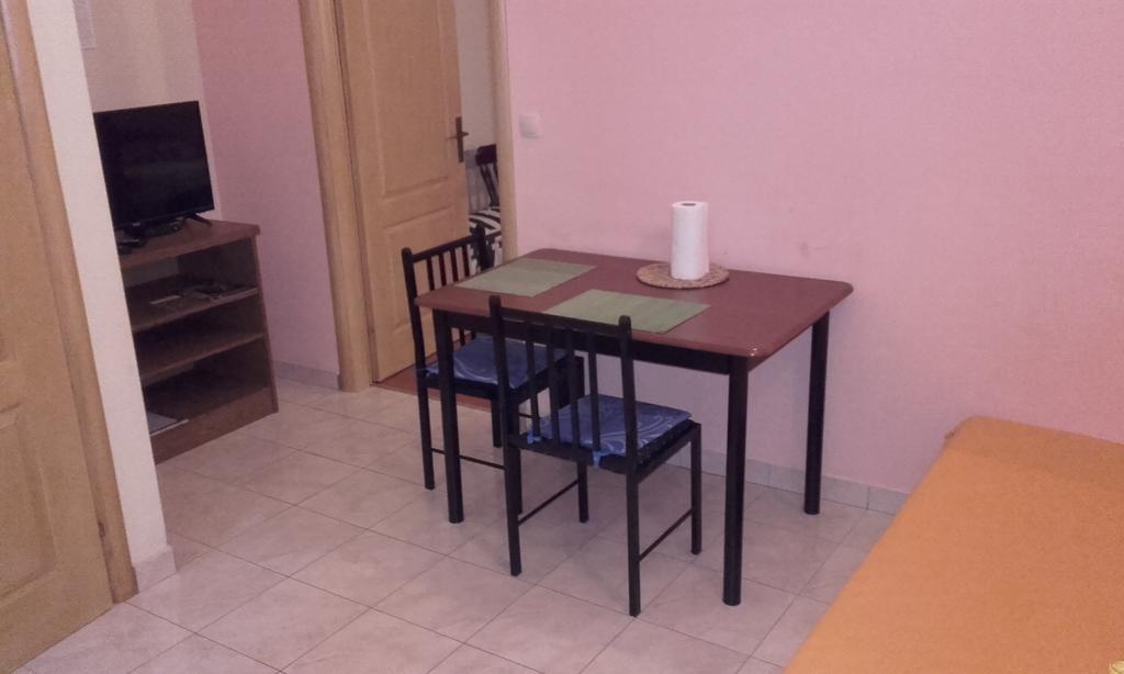 Apartments Ivka オミシュ エクステリア 写真