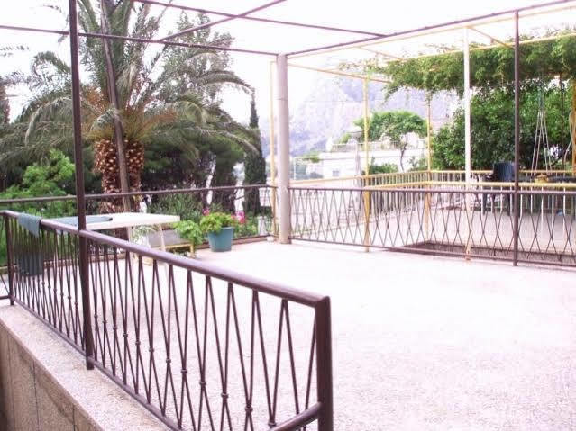 Apartments Ivka オミシュ エクステリア 写真